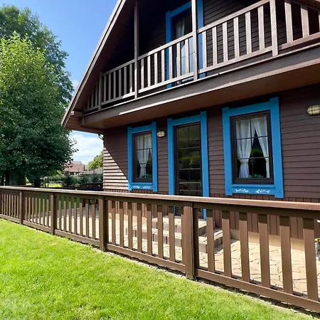 Шале Dom Letniskowy Ogrod Jezioro Warminsko Mazurskie Гетшвалд